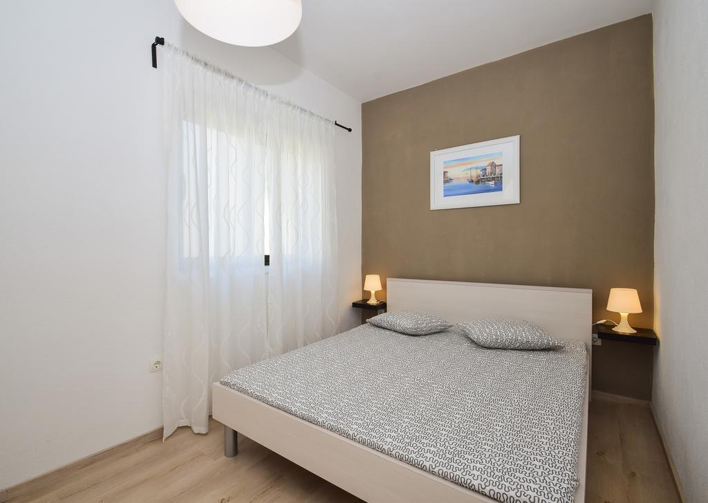 Amadrian Apartments Šibenik Buitenkant foto