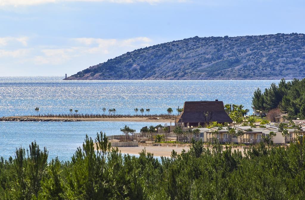 Amadrian Apartments Šibenik Buitenkant foto