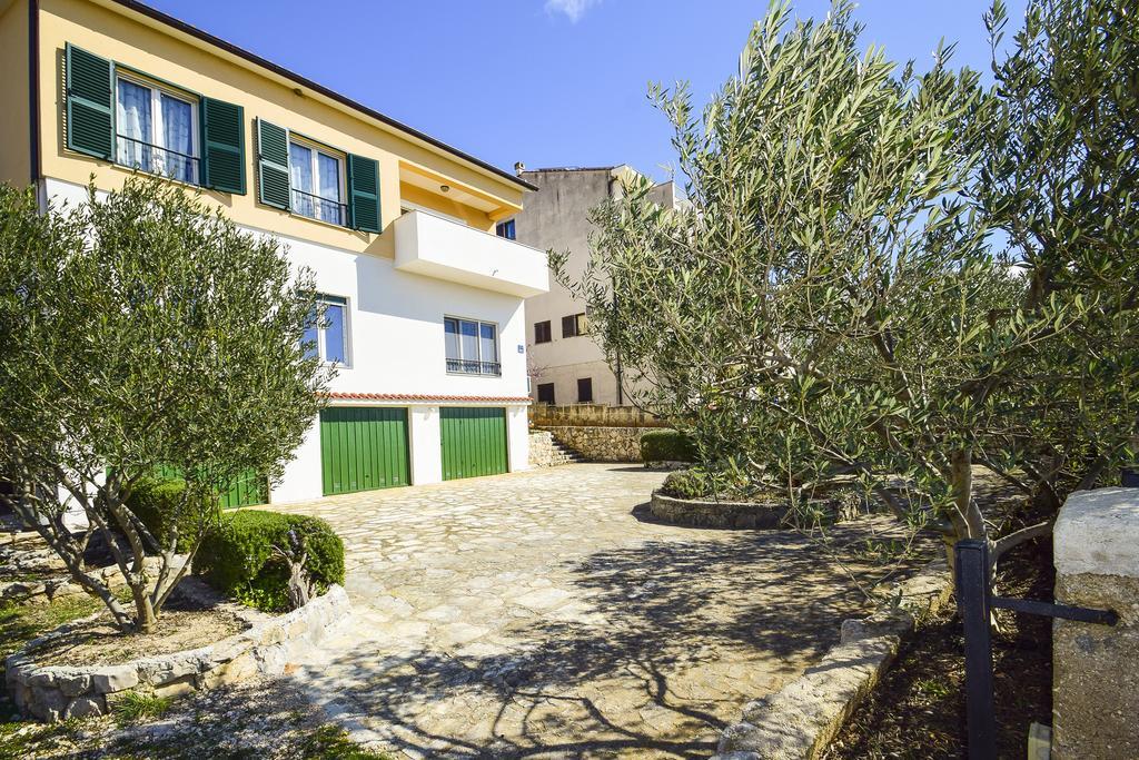 Amadrian Apartments Šibenik Buitenkant foto