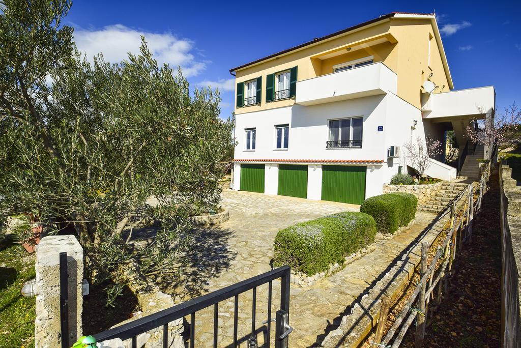Amadrian Apartments Šibenik Buitenkant foto
