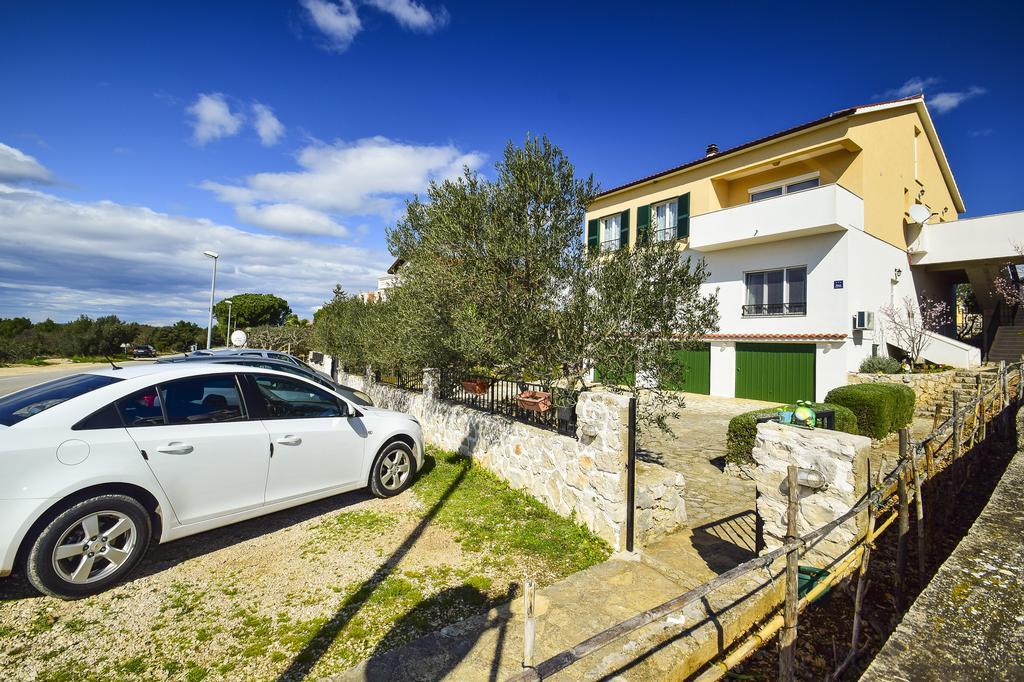 Amadrian Apartments Šibenik Buitenkant foto