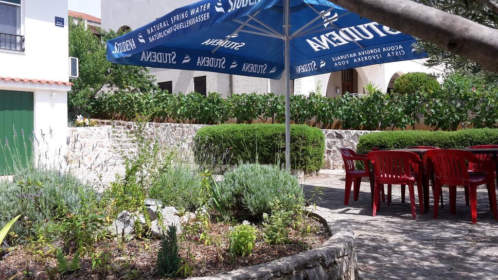 Amadrian Apartments Šibenik Buitenkant foto