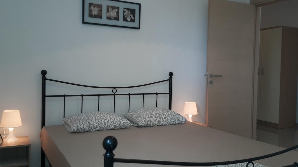 Amadrian Apartments Šibenik Buitenkant foto