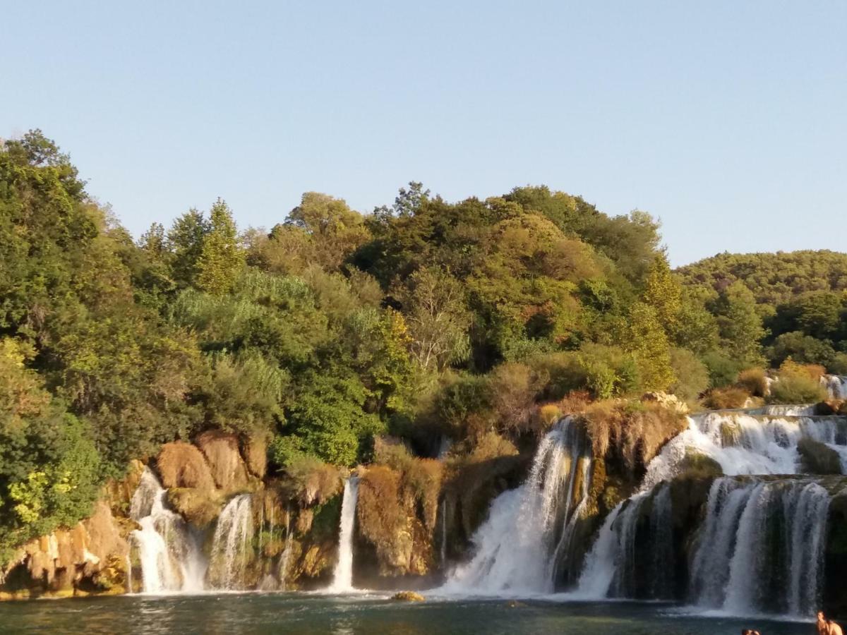 Amadrian Apartments Šibenik Buitenkant foto