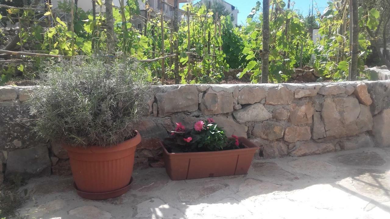 Amadrian Apartments Šibenik Buitenkant foto